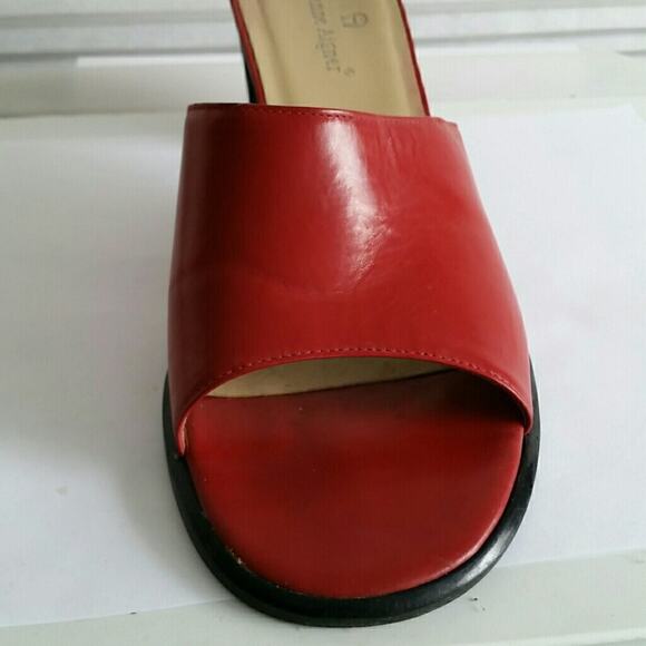 Etienne Aigner Red Slip-on Heels. 8M - Picture 2 of 4